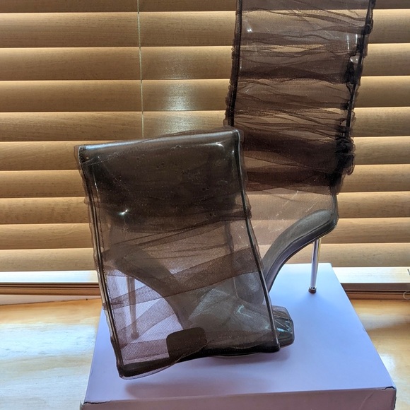 BFlyLA Knee High Brown; PVC, air holes, 4 inch gold heel and brown mesh - Picture 4 of 7